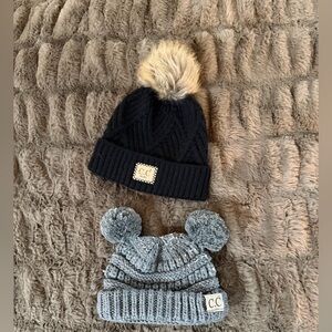 C.C Kids Pom Pom Beanie Set of 2- Black and Gray, EUC, winter, infant, hats.